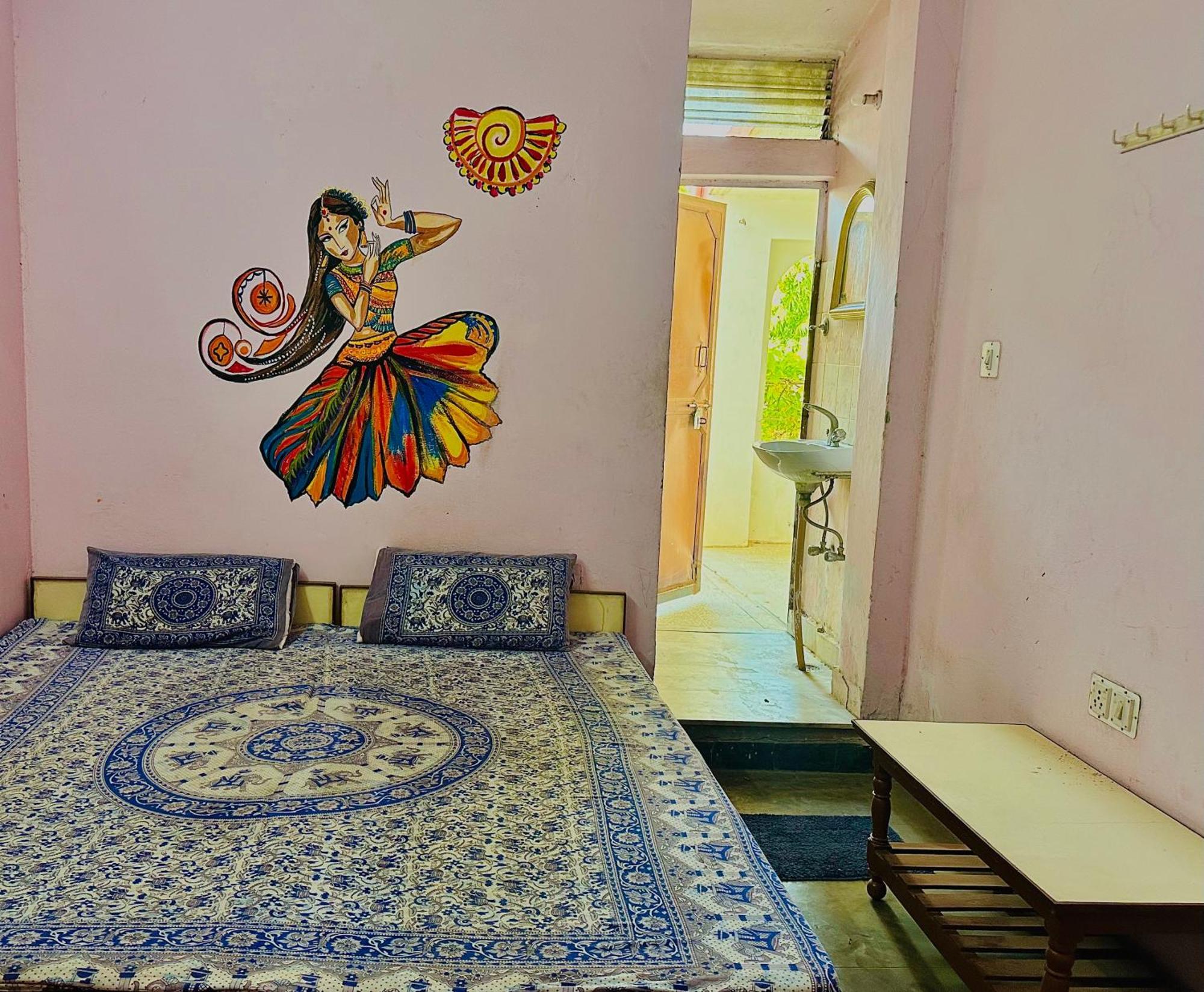 Jwala Niketan Eco Homestay Jaipur Bilik gambar